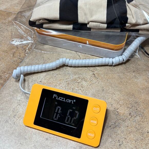 Forever 21 Women’s Size Large Mini Dress – Beige & Black Stripe - Picture 4 of 4